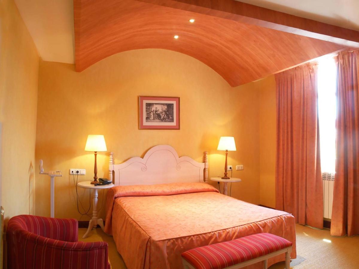 Hotel San Camilo Navarrete Bilik gambar